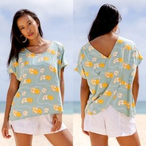 Fighting Eel Ava Sky Top Lilah Medium Tidepool Puakenikeni